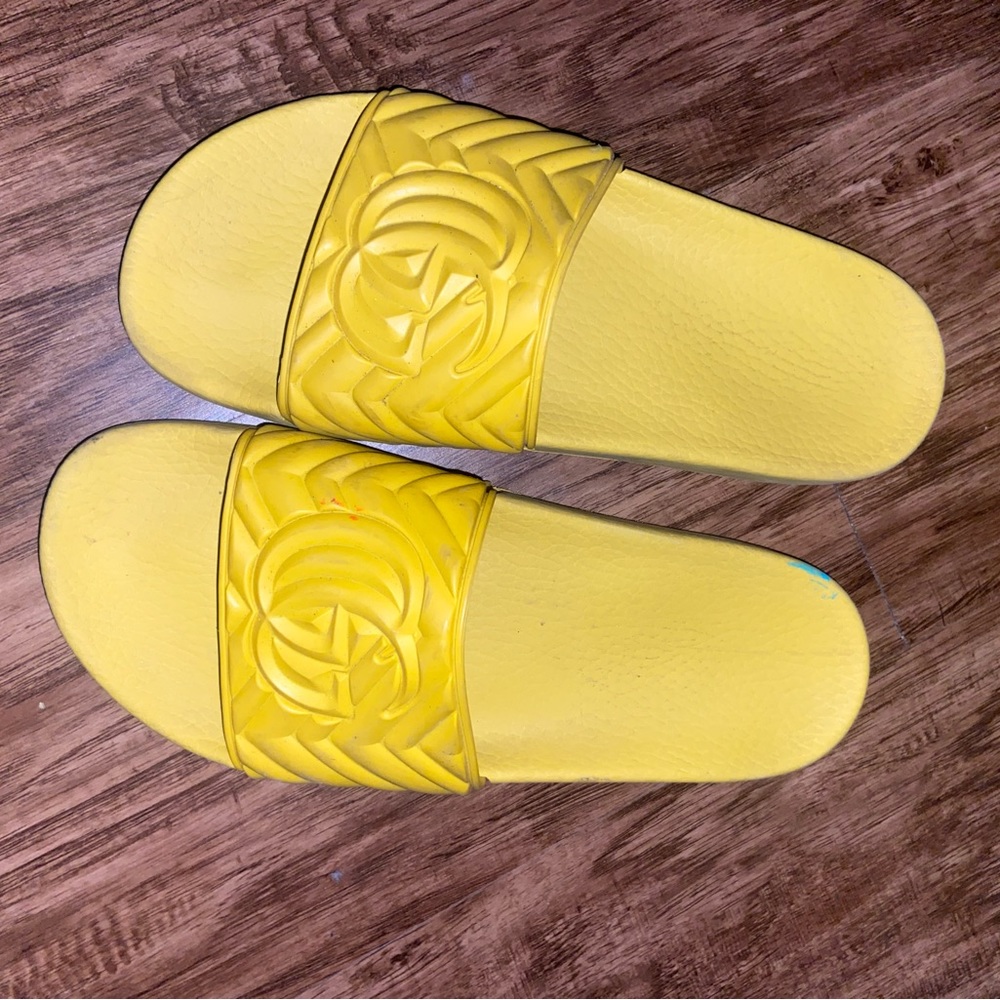 Gucci Slides Yellow
